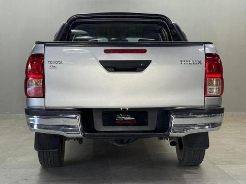 TOYOTA HILUX CD 4X4 2.8 DIESEL MEC.