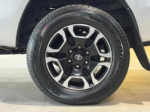 TOYOTA HILUX CD 4X4 2.8 DIESEL MEC.