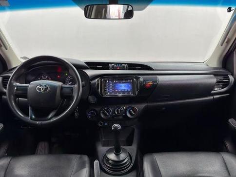 TOYOTA HILUX CD 4X4 2.8 DIESEL MEC.