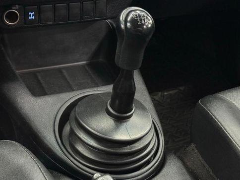 TOYOTA HILUX CD 4X4 2.8 DIESEL MEC.