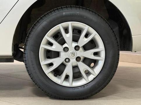 RENAULT LOGAN ZEN 1.0 12V SCE