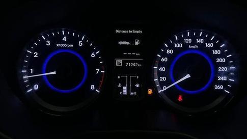 HYUNDAI AZERA SEDAN-AT 3.0 V-6 24V 4P