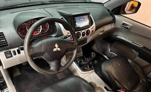 MITSUBISHI L200 TRITON HPE 3.2 CD TB INT.DIESEL MEC