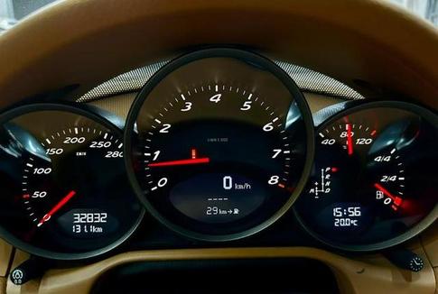 PORSCHE BOXSTER 2.9