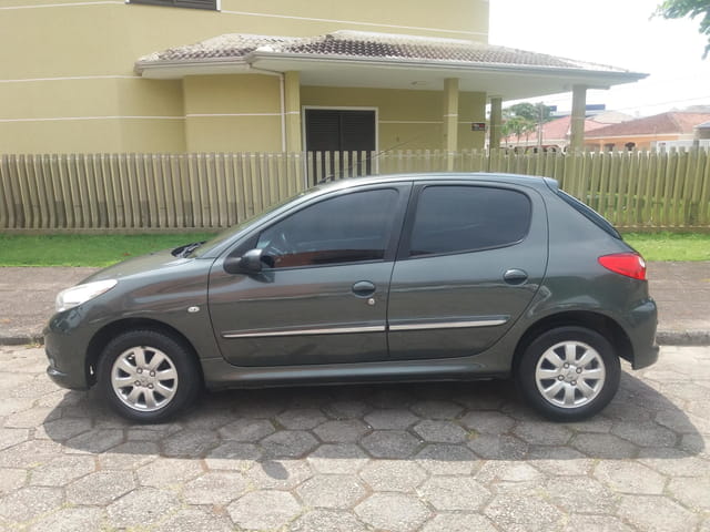 PEUGEOT 207 HATCH XR-SPORT 1.4 8V FLEX 4P