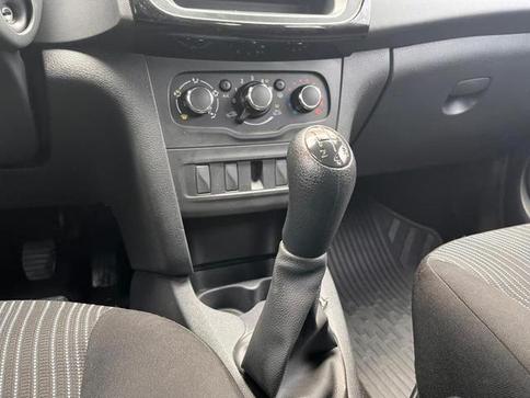 RENAULT LOGAN LIFE 1.0 MT