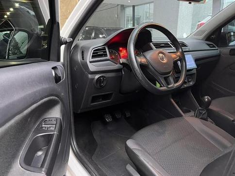 VOLKSWAGEN VOYAGE MPI