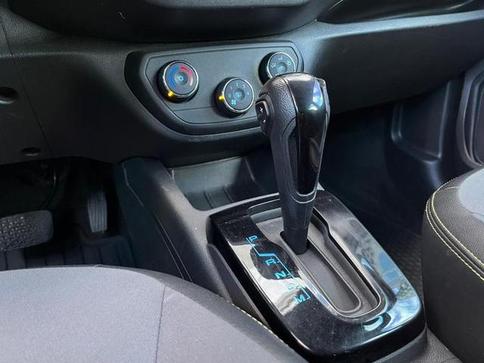 CHEVROLET SPIN 1.8L AT ACT