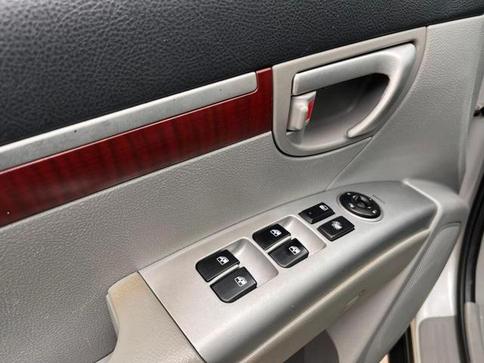 HYUNDAI SANTA F GLS V6