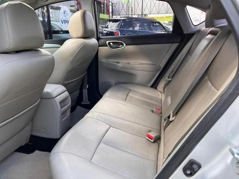 NISSAN SENTRA UNIQUE