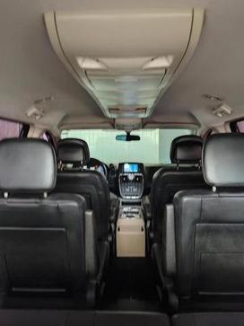 CHRYSLER TOWN & COUNTRY 3.6 V6 AUT