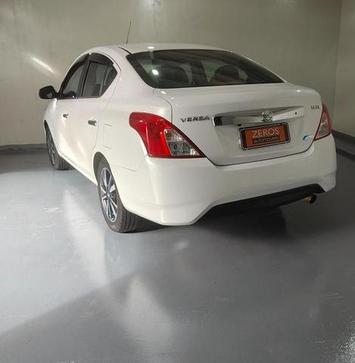 NISSAN VERSA SL 1.6 16V FLEXSTART 4P AUT.