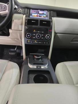 LAND ROVER DISC SPT TD4 HSE 7L