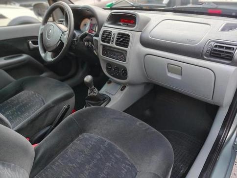 RENAULT CLIO SEDAN PRIVILEGE 1.6 16V COMPLETO