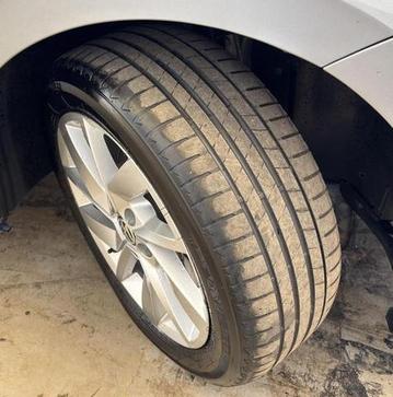 VOLKSWAGEN JETTA COMFORT. 250 TSI 1.4 FLEX 16V AUT