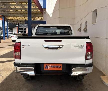 TOYOTA HILUX 2.8 SRV 4X4 CD 16V DIESEL 4P AUT