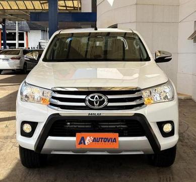 TOYOTA HILUX 2.8 SRV 4X4 CD 16V DIESEL 4P AUT