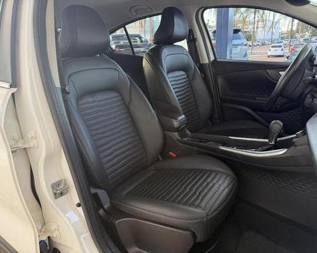 FIAT FASTBACK AUDACE TURBO 200 FLEX AT 4P