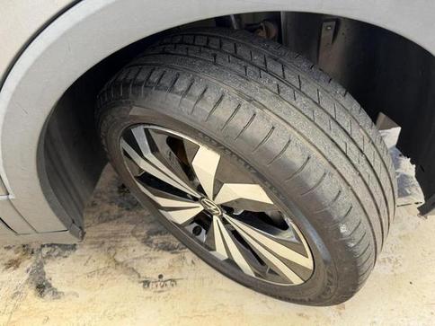 VOLKSWAGEN T-CROSS COMFORTLINE 1.0 TSI FLEX 5P AUT.