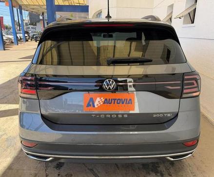 VOLKSWAGEN T-CROSS COMFORTLINE 1.0 TSI FLEX 5P AUT.