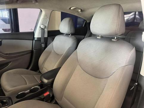 HYUNDAI ELANTRA GLS