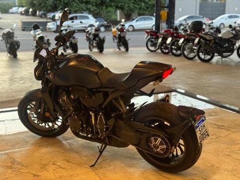 HONDA CB 1000R BLACK ED
