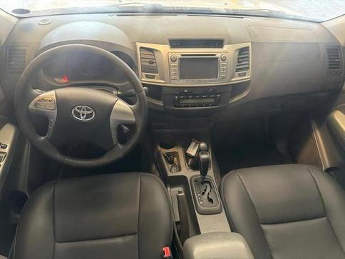 TOYOTA HILUX CD 4X4 SRV 3.0