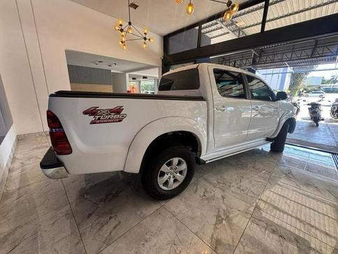 TOYOTA HILUX CD 4X4 SRV 3.0