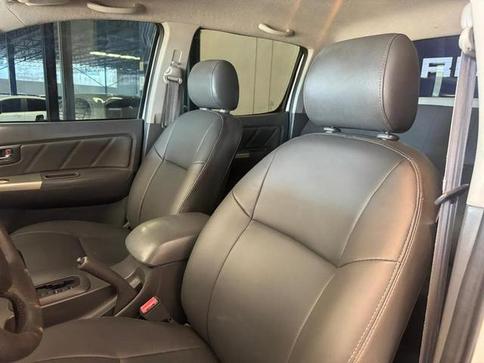 TOYOTA HILUX CD 4X4 SRV 3.0