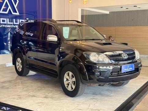 TOYOTA HILUXSW4 SRV4X4