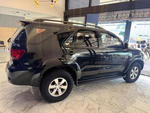 TOYOTA HILUXSW4 SRV4X4