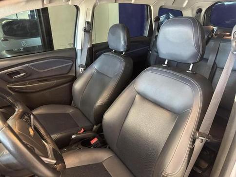 CHEVROLET SPIN 18L AT PREMIER