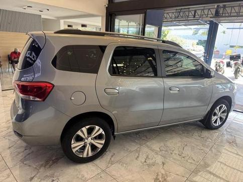 CHEVROLET SPIN 18L AT PREMIER