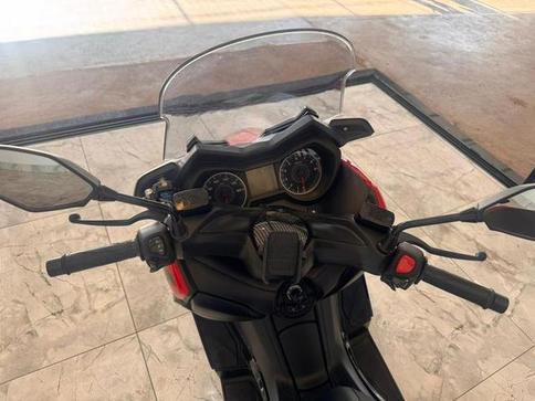 YAMAHA XMAX