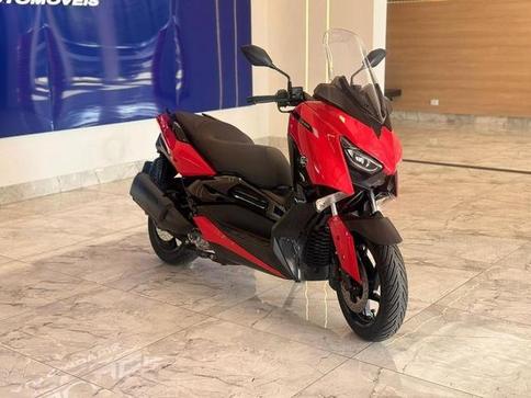 YAMAHA XMAX