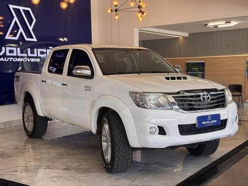 TOYOTA HILUX CD4X4 SRV