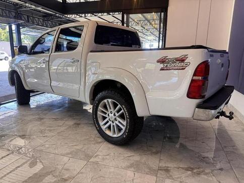 TOYOTA HILUX CD4X4 SRV