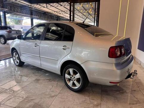 VOLKSWAGEN POLO SEDAN 1.6 MI TOTAL FLEX 8V 4P