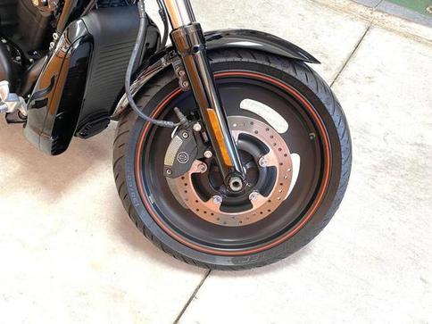 HARLEY-DAVIDSON V-ROD NIGHT ROD SPECIAL