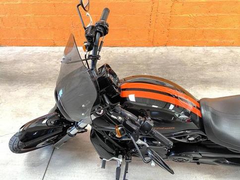 HARLEY-DAVIDSON V-ROD NIGHT ROD SPECIAL