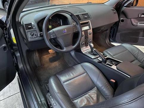 VOLVO C-30 T-5 2.5 TB(AUT.) 2P