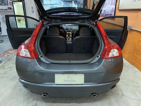 VOLVO C-30 T-5 2.5 TB(AUT.) 2P