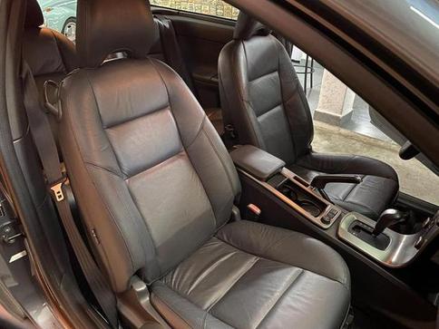 VOLVO C-30 T-5 2.5 TB(AUT.) 2P