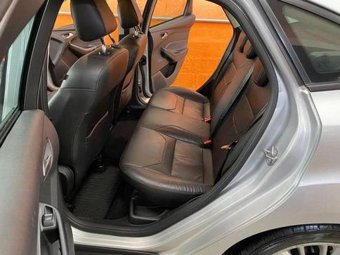 FORD FOCUS FASTBACK SE 2.0 FLEX AUT