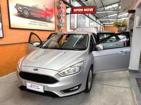 FORD FOCUS FASTBACK SE 2.0 FLEX AUT