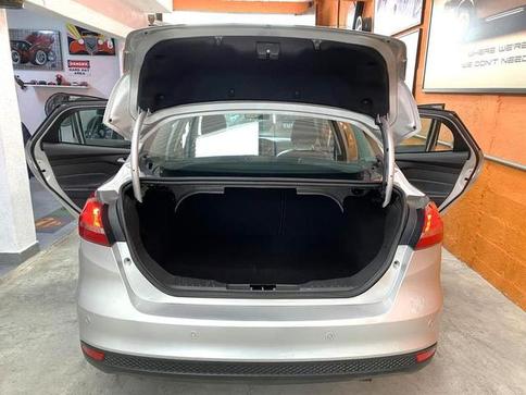 FORD FOCUS FASTBACK SE 2.0 FLEX AUT
