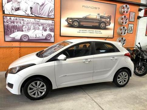 HYUNDAI HB20 1.6 COMFORT PLUS 16V FLEX 4P MANUAL