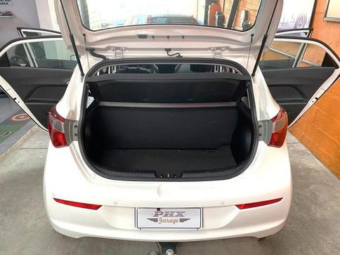 HYUNDAI HB20 1.6 COMFORT PLUS 16V FLEX 4P MANUAL