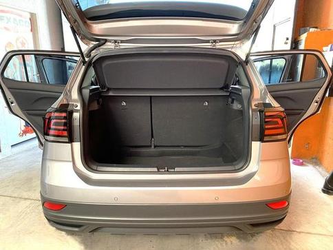 VOLKSWAGEN T CROSS 200 TSI AUT