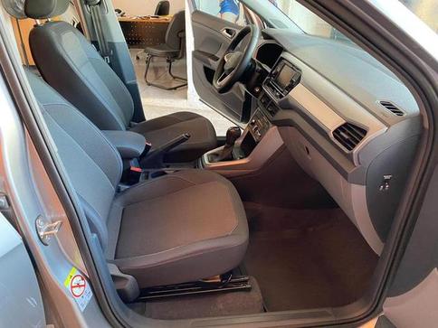 VOLKSWAGEN T CROSS 200 TSI AUT